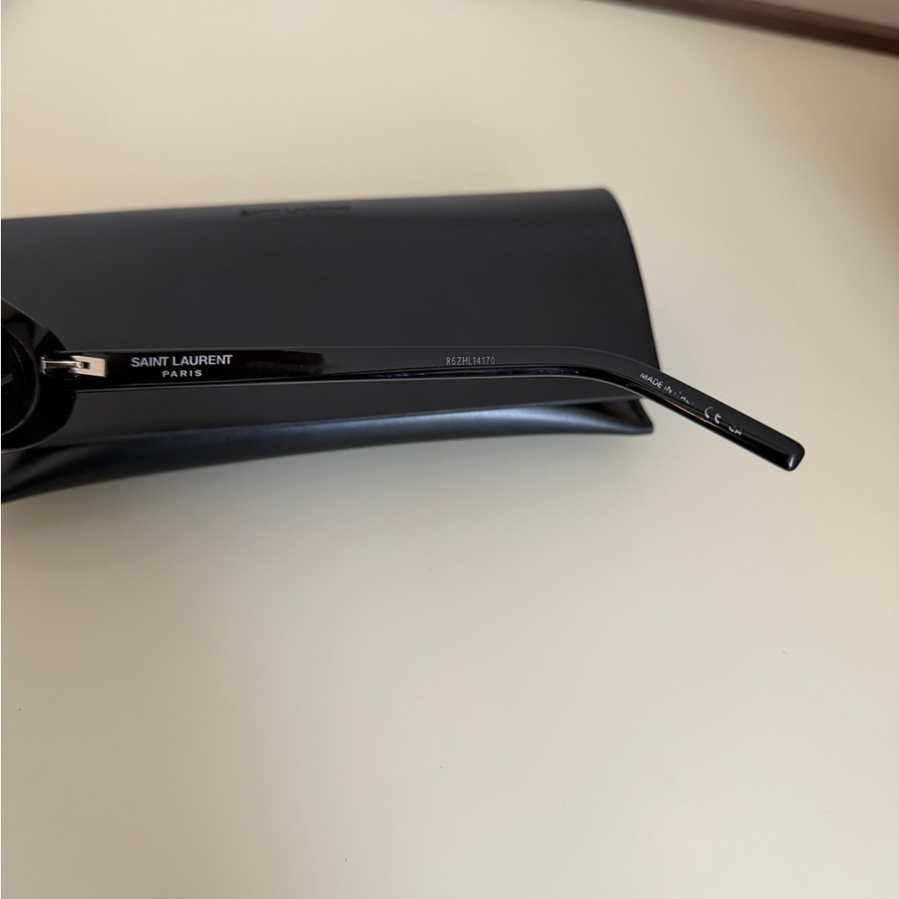 YSL Saint Laurent SL 557 Shade Black Sunglasses - Picture 9 of 15